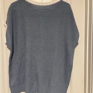Women’s shirt sleeve sweater